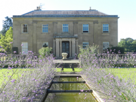 Glansevern Hall Gardens Photo