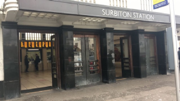Surbiton Minicab Cars Photo