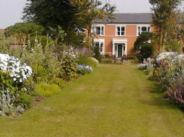 Model Farm Country House Photo