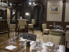 Swan Hotel Bar & Grill Photo