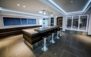 space fitting furniture Photo