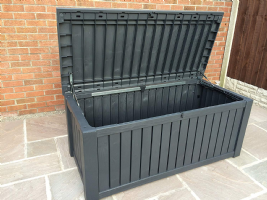 Garden Storage Container & Boxes Distributions UK | Godwins Removals Photo